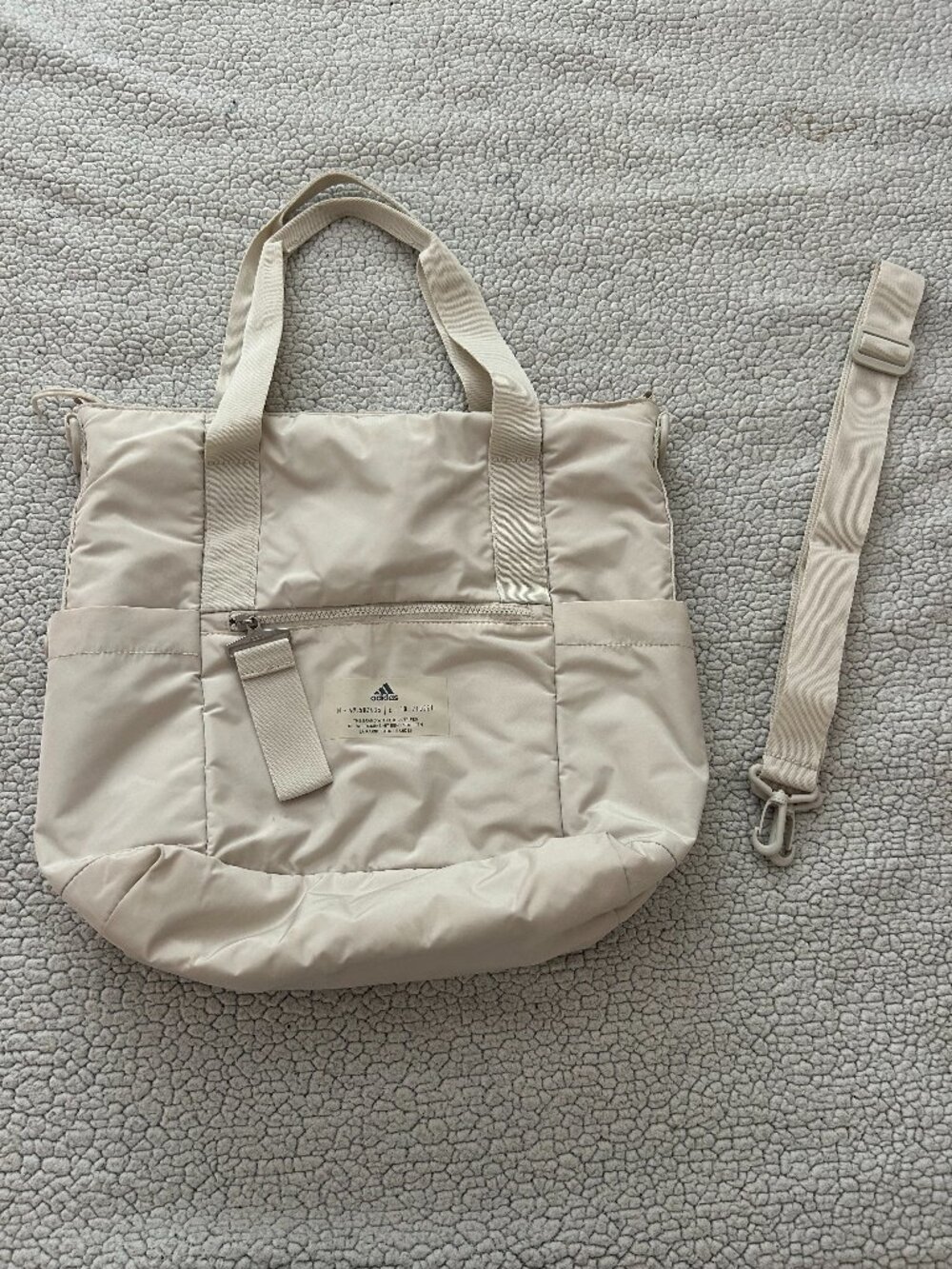Adidas -- creamn shoulder tote bag